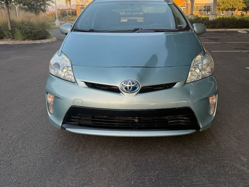 Used 2015 Toyota Prius Two image 4