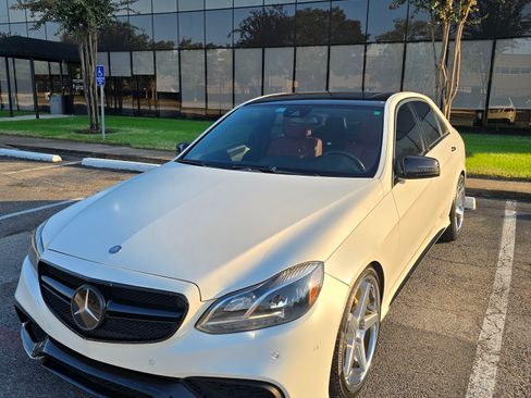 Used 2014 Mercedes-Benz E 350 Sedan image 24