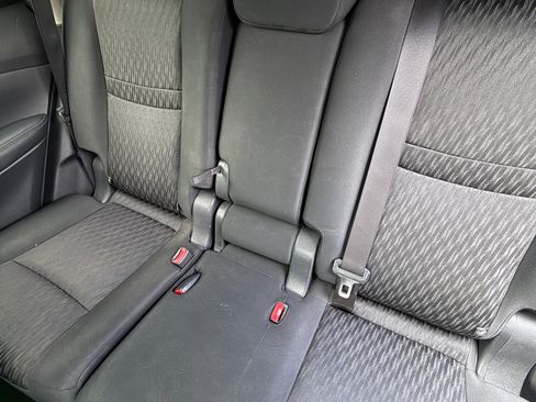 Used 2018 Nissan Rogue S image 12