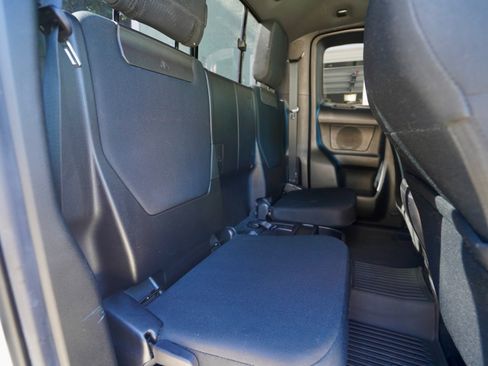 Used 2022 Toyota Tacoma TRD Sport image 23