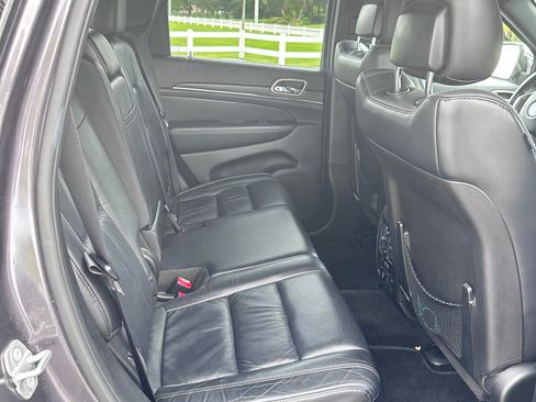 Used 2015 Jeep Grand Cherokee Limited image 14