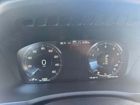 Used 2019 Volvo XC90 T6 Momentum w/ Advanced Package AWD/4WD image 10