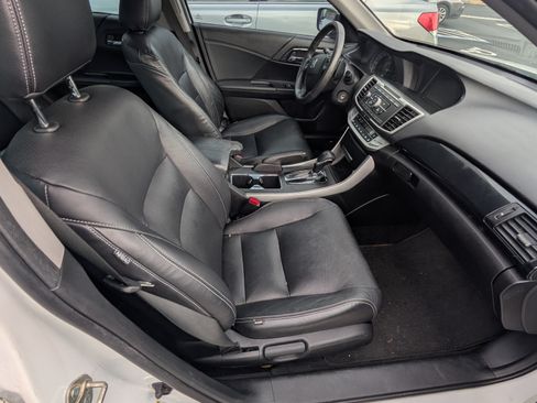 Used 2015 Honda Accord Sport image 5