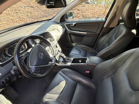 Used 2015 Volvo XC60 T5 Premier Plus FWD image 18