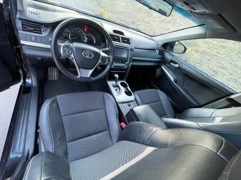 Used 2013 Toyota Camry SE FWD image 15