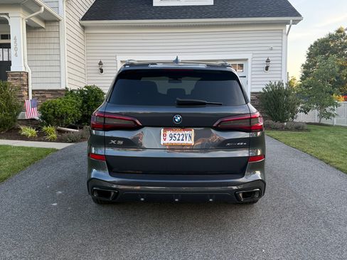 Used 2022 BMW X5 xDrive45e w/ M Sport Package AWD/4WD image 6
