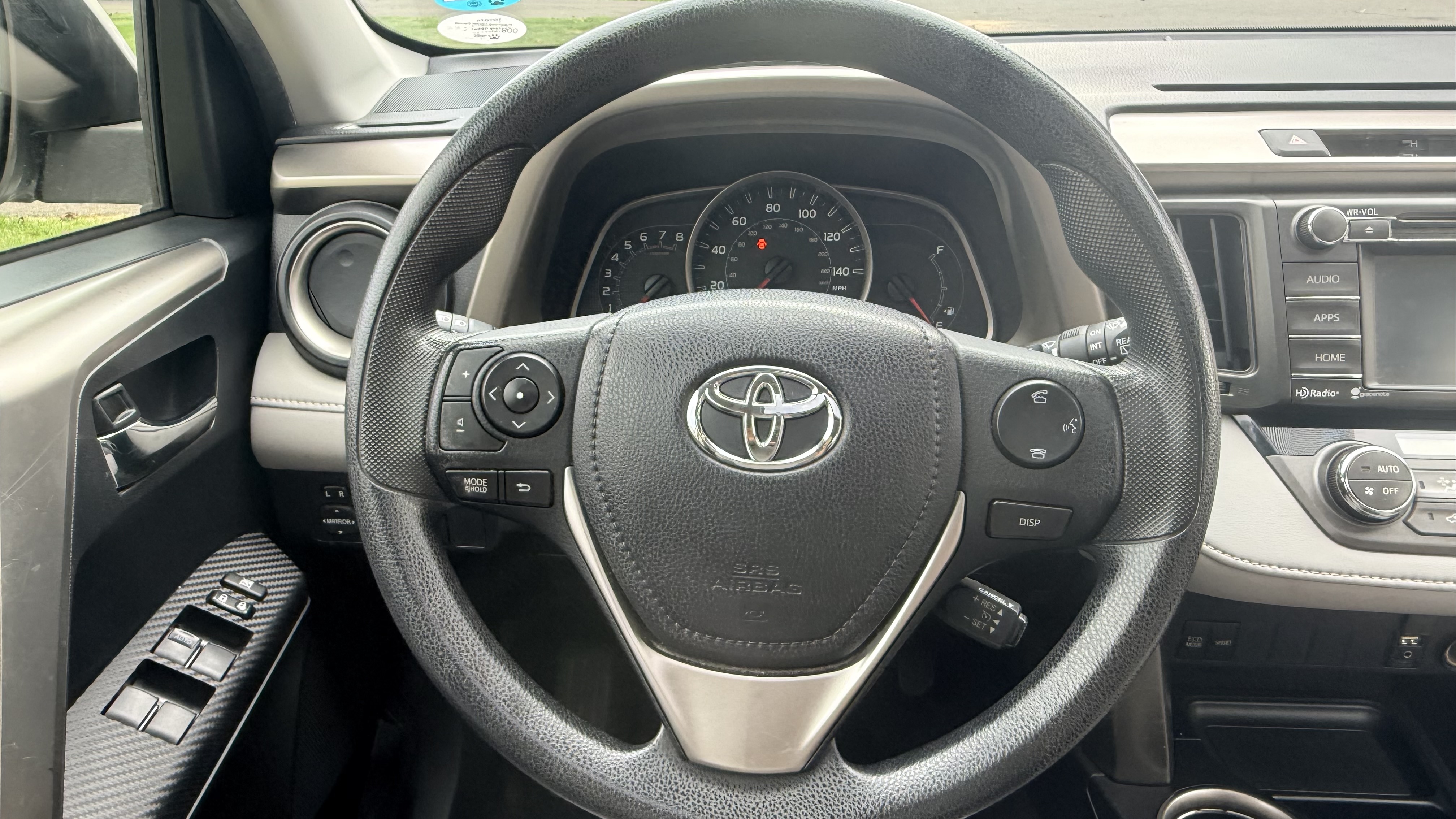 Used 2014 Toyota RAV4 XLE AWD/4WD image 20