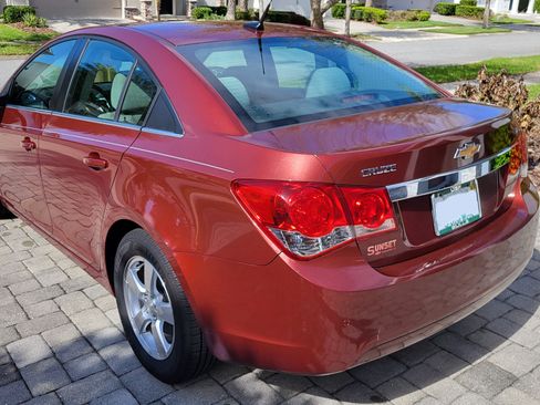 Used 2012 Chevrolet Cruze LT image 4