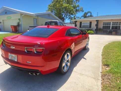 Used 2012 Chevrolet Camaro SS w/ RS Package image 6