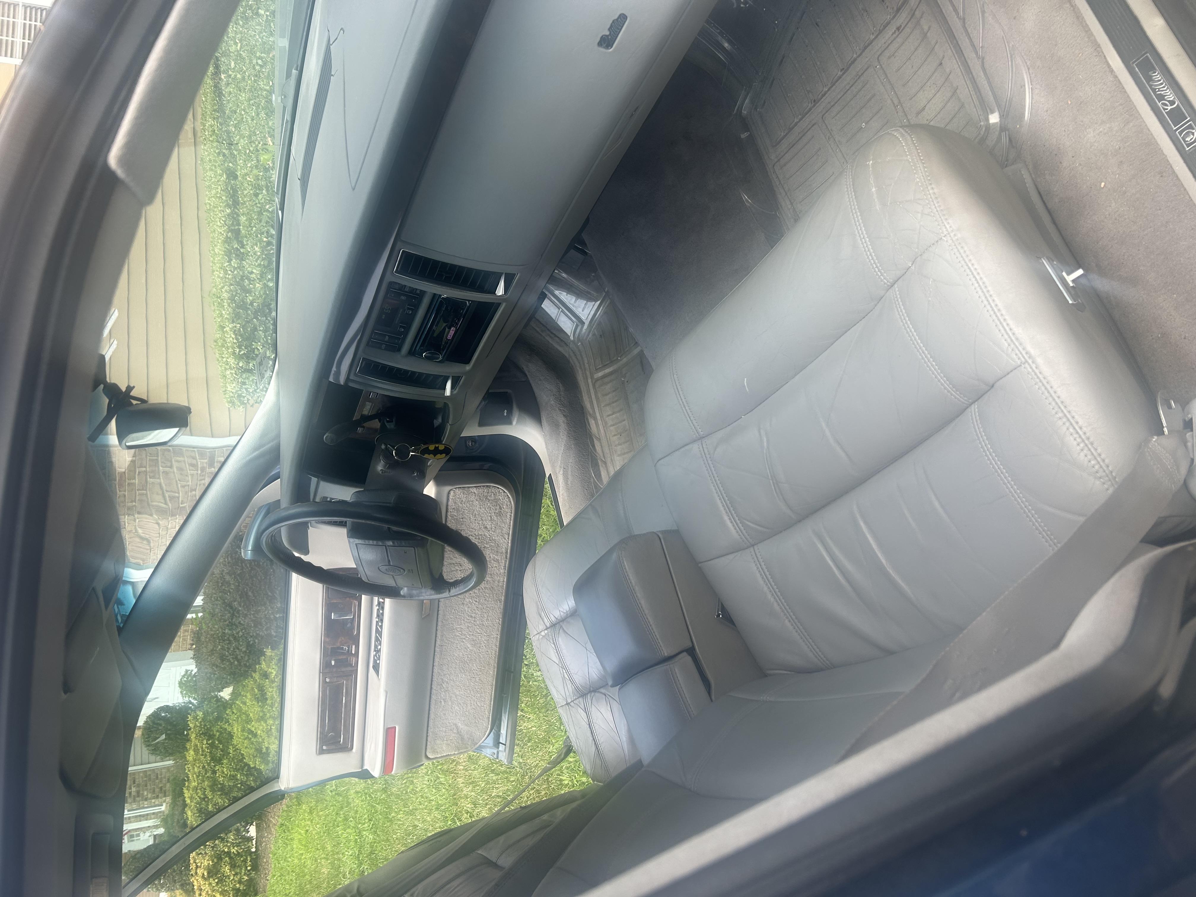 Used 1993 Cadillac Fleetwood Sedan RWD image 17