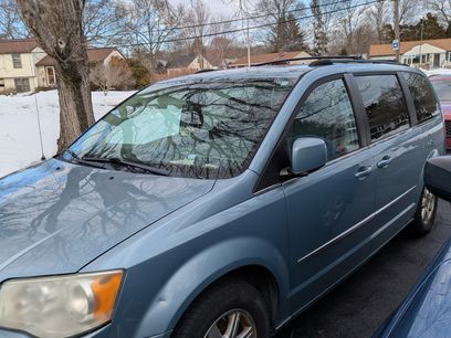 Used 2009 Chrysler Town & Country Touring
