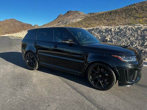 Used 2018 Land Rover Range Rover Sport SVR image 10