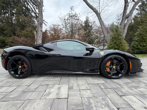 Used 2023 Ferrari SF90 Stradale image 4