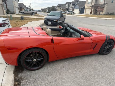 Used 2011 Chevrolet Corvette Convertible 2D w/ Preferred Equipment Group image 20