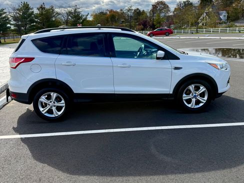 Used 2013 Ford Escape SE image 6