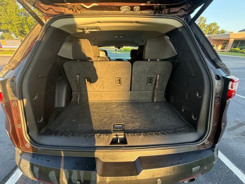 Used 2019 Chevrolet Traverse LT AWD/4WD image 20