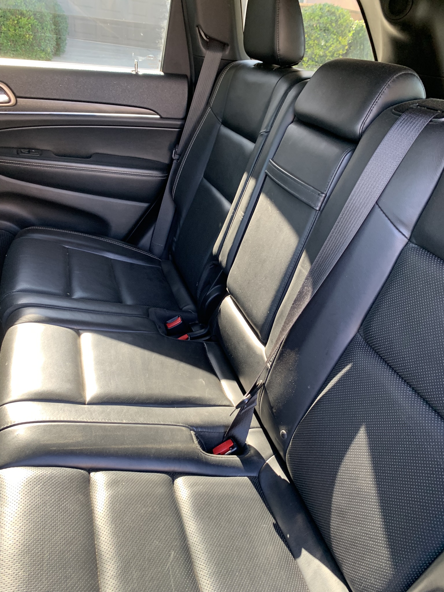 Used 2015 Jeep Grand Cherokee Limited w/ Luxury Group II AWD/4WD image 10