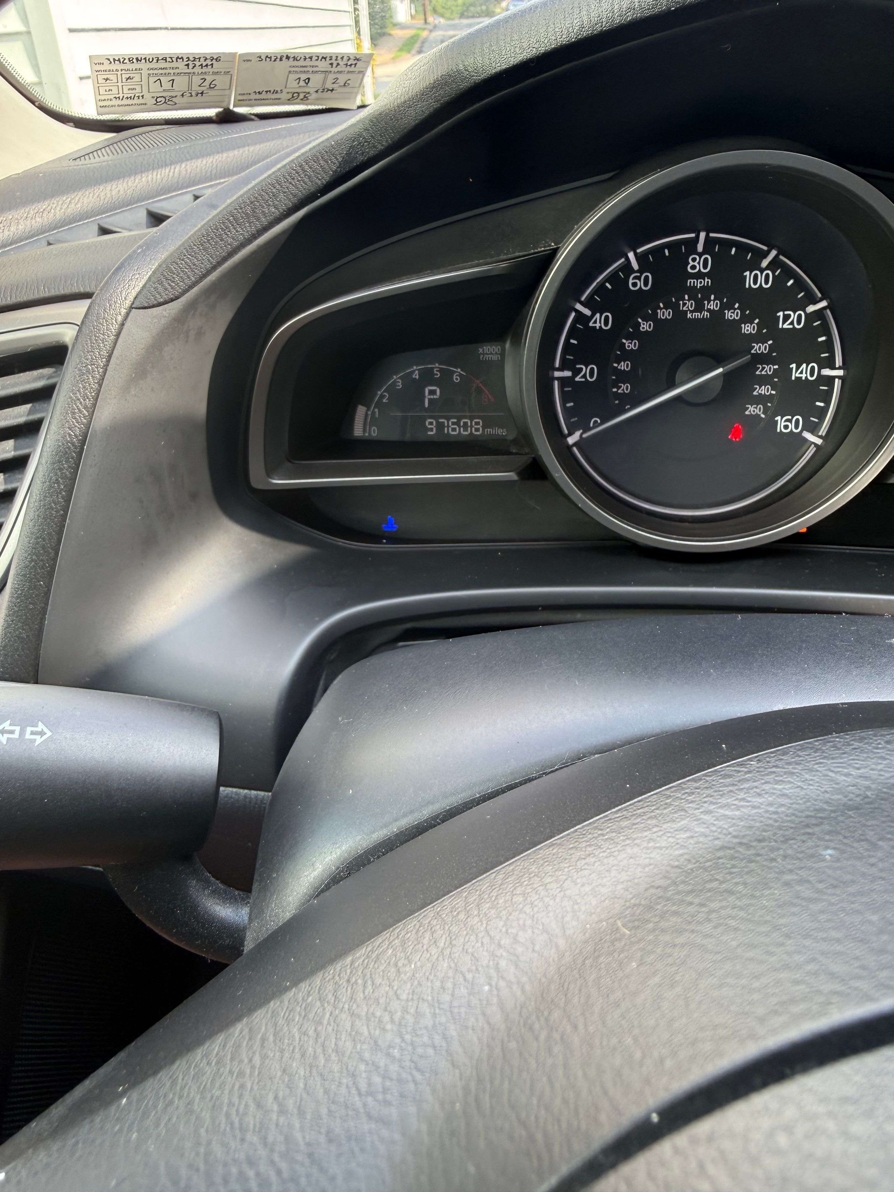 Used 2018 MAZDA MAZDA3 Sport FWD image 19