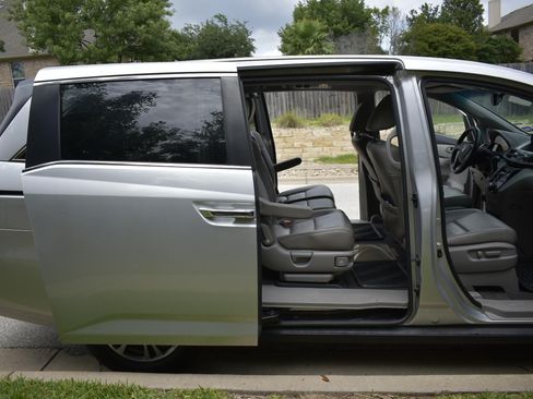 Used 2012 Honda Odyssey EX-L image 6