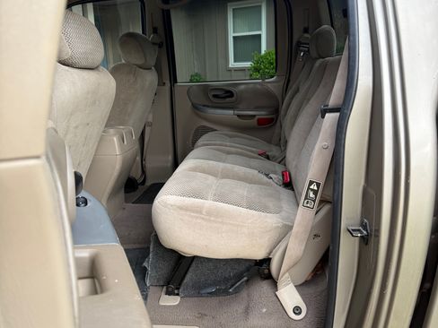 Used 2001 Ford F150 Lariat RWD image 13