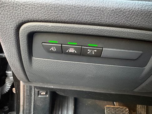 Used 2017 BMW 330i Gran Turismo xDrive image 17