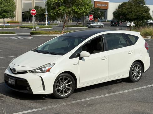 Used 2015 Toyota Prius V Four image 1