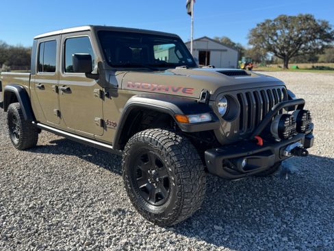 Used 2020 Jeep Gladiator Mojave w/ Trailer Tow Package image 4