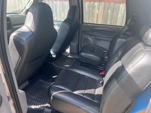 Used 2004 Ford Excursion XLS AWD/4WD image 5