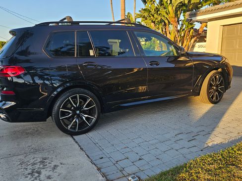 Used 2020 BMW X7 xDrive40i w/ M Sport Package image 14