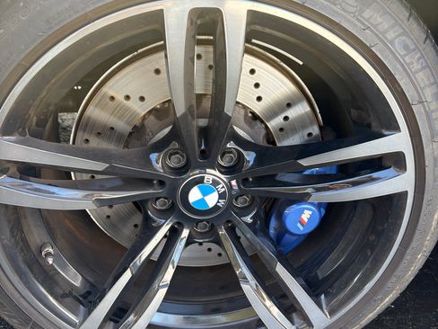 Used 2015 BMW M4 Convertible image 13