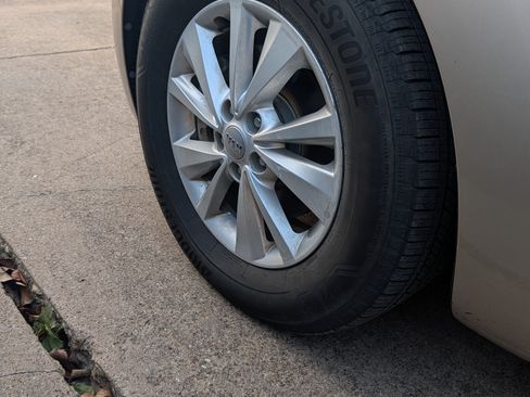 Used 2016 Kia Sedona LX w/ Option Group 020 image 6