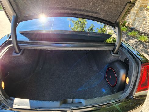 Used 2016 Chrysler 300 S RWD image 7