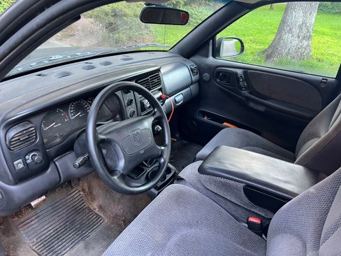 Used 1997 Dodge Dakota 2WD Regular Cab image 10