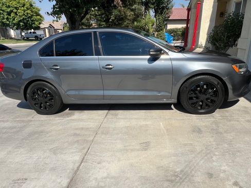 Used 2013 Volkswagen Jetta SE image 12