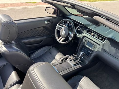 Used 2014 Ford Mustang GT Premium w/ Comfort Package image 9