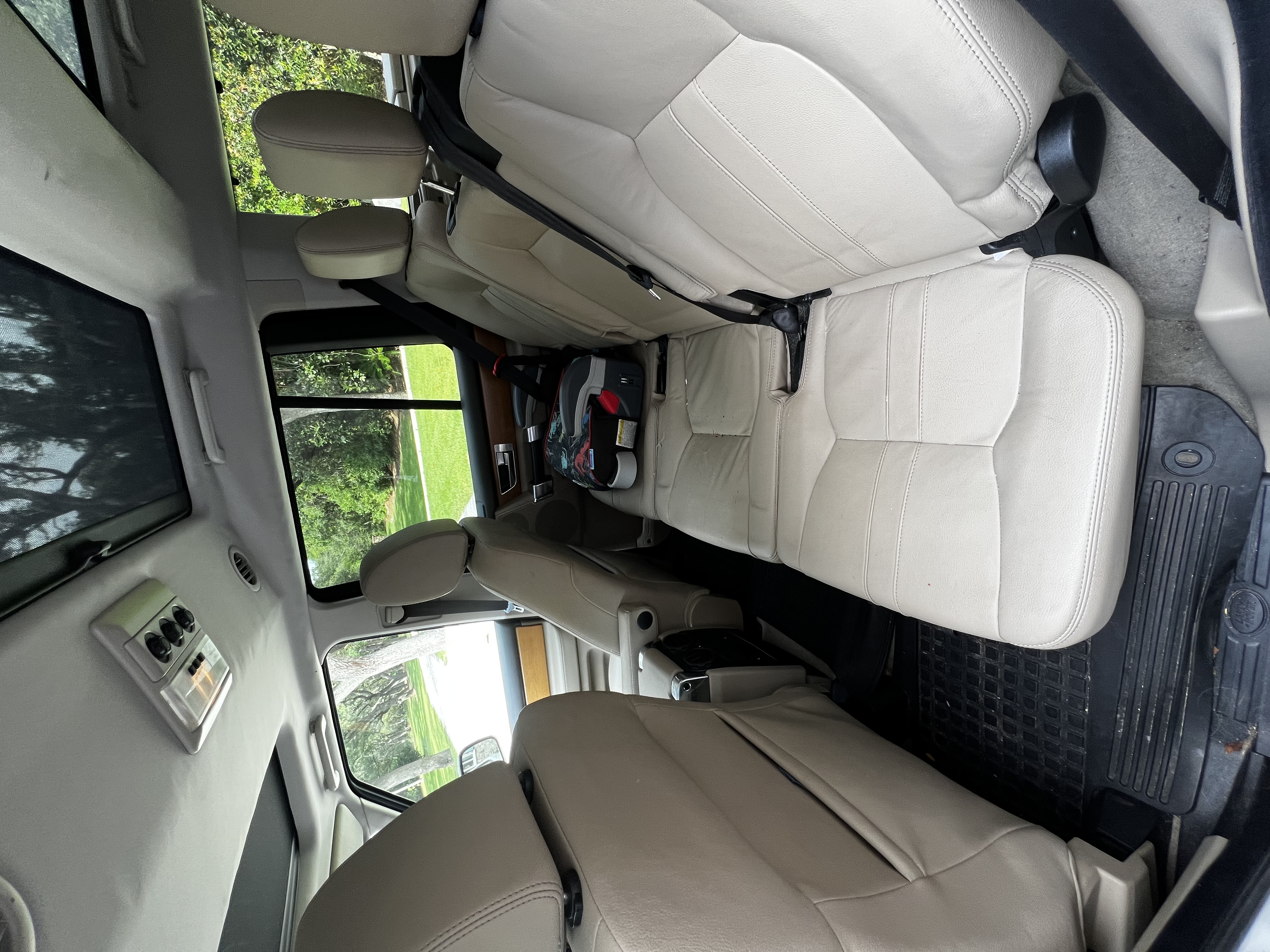 Used 2012 Land Rover LR4 HSE AWD/4WD image 8
