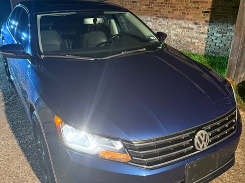 Used 2016 Volkswagen Passat 1.8T SE image 4