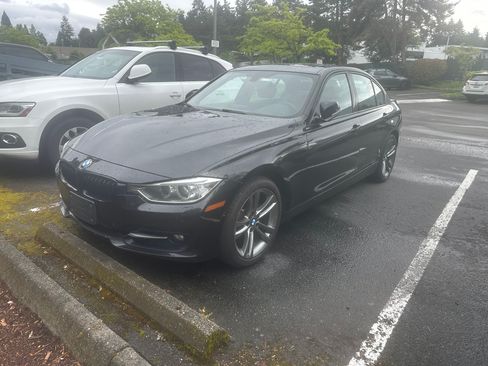 Used 2013 BMW 328i xDrive Sedan AWD/4WD image 1
