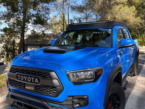 Used 2019 Toyota Tacoma TRD Pro AWD/4WD image 1