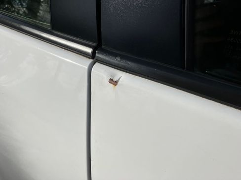 Used 2022 Toyota Prius LE image 14