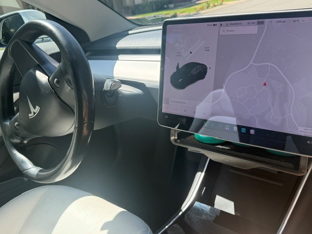 Used 2018 Tesla Model 3 Mid Range RWD image 8