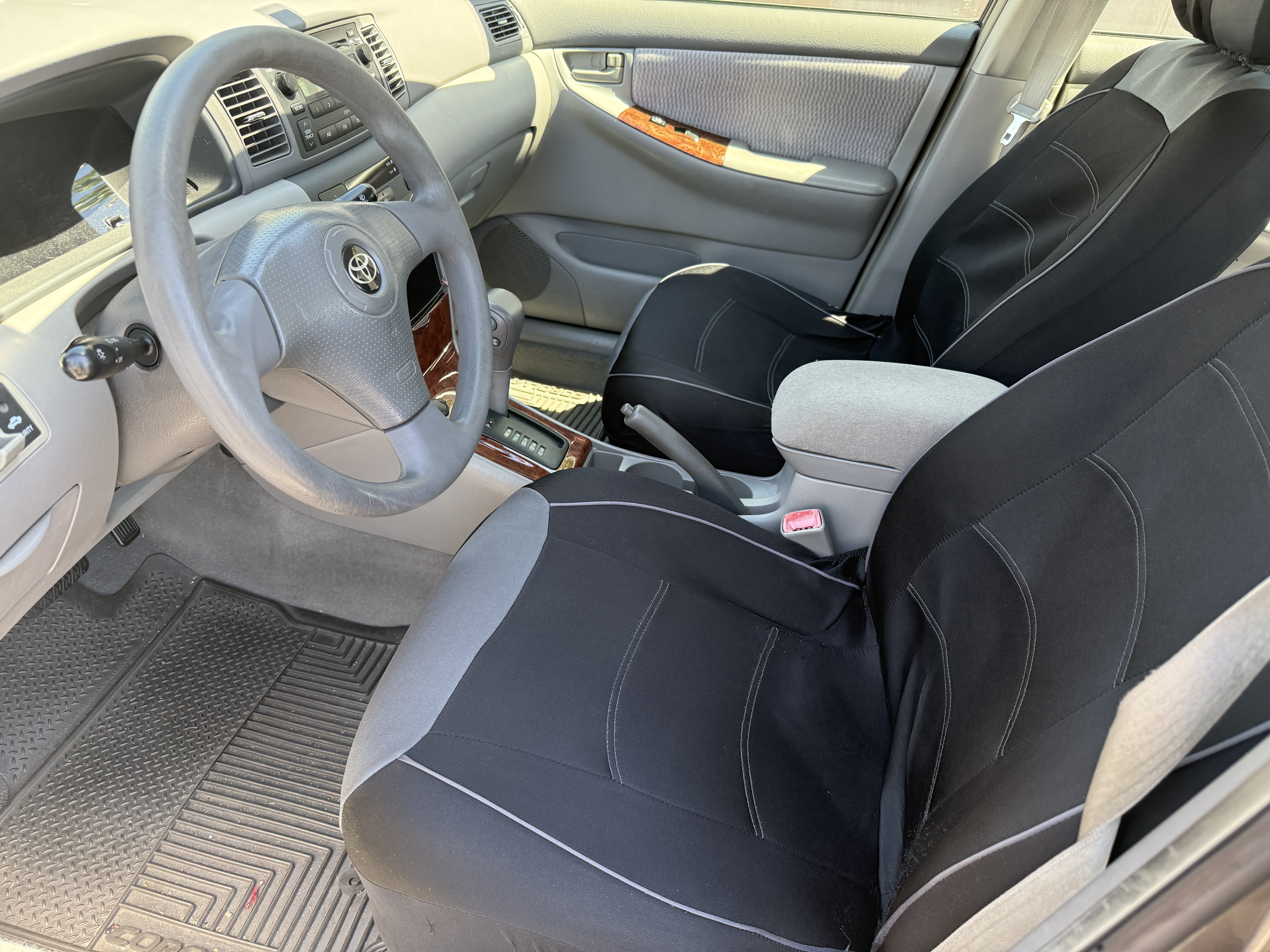 Used 2005 Toyota Corolla LE FWD image 8