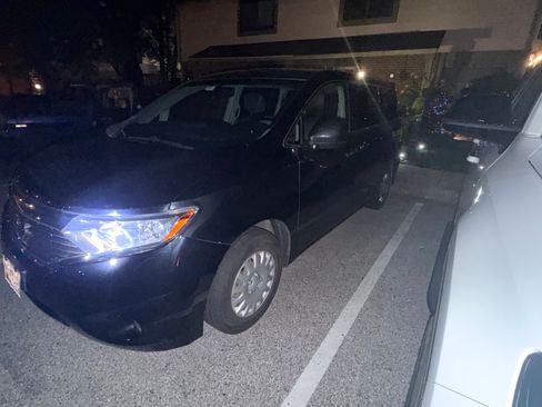 Used 2012 Nissan Quest S FWD image 1