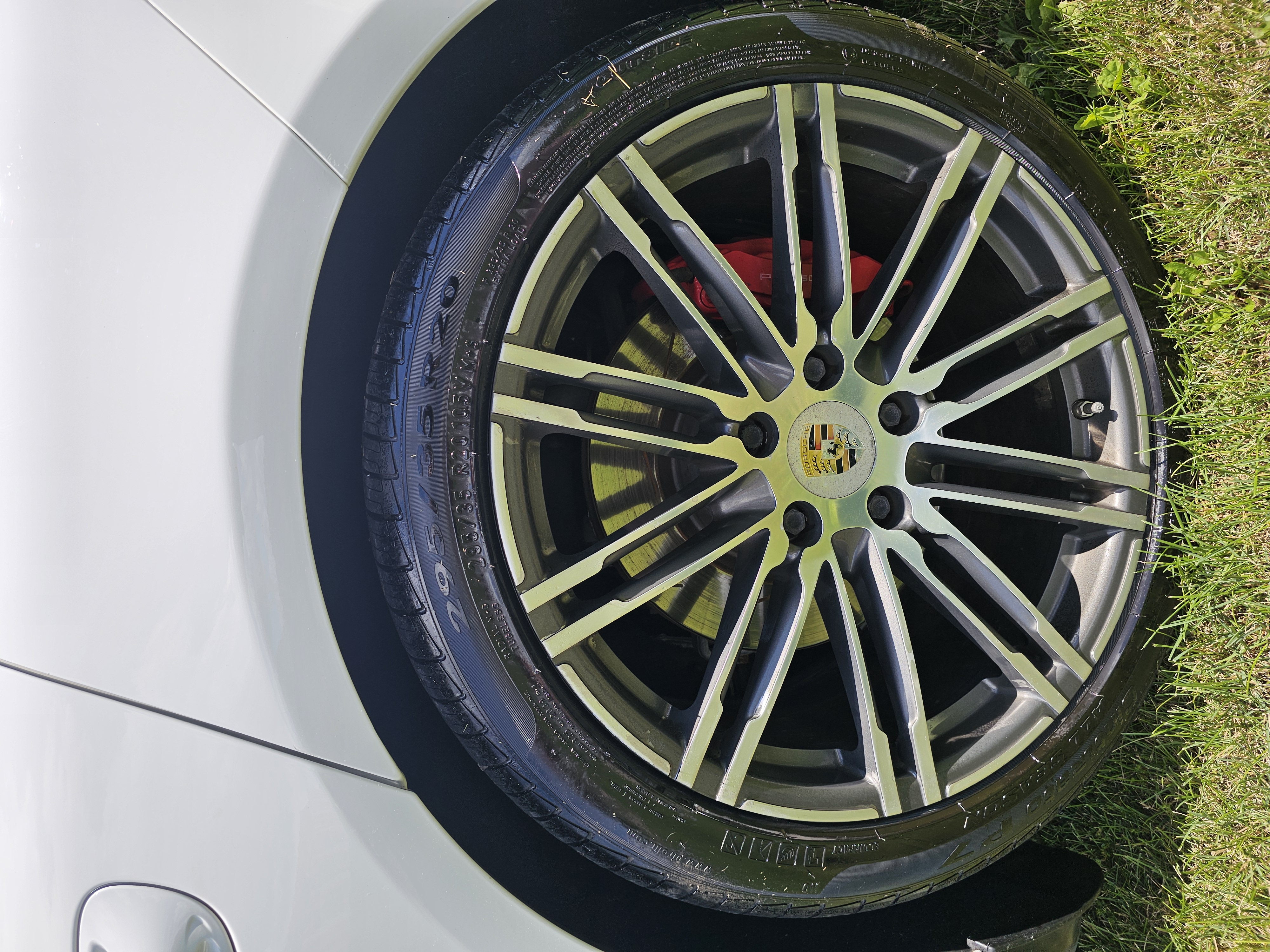 Used 2015 Porsche Panamera GTS AWD/4WD image 19
