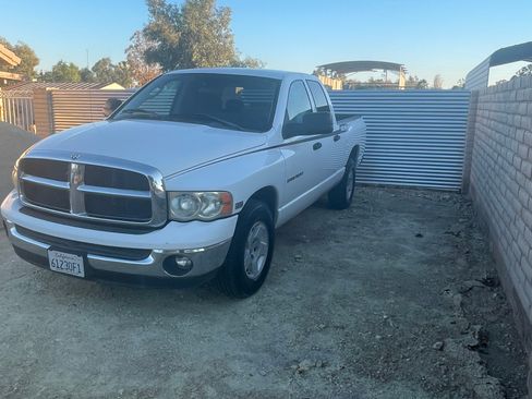 Used 2004 Dodge Ram 1500 Truck SLT image 6