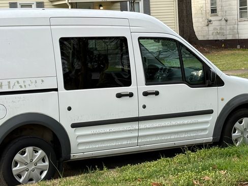 Used 2012 Ford Transit Connect XL FWD image 13
