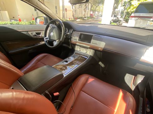 Used 2011 Jaguar XF Supercharged image 14