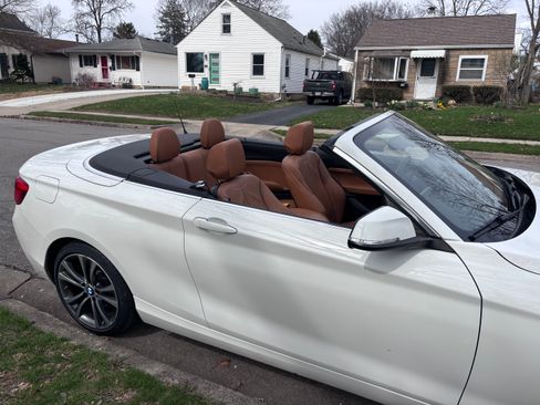 Used 2018 BMW 230i 230i Convertible 2D w/ Premium Package image 12