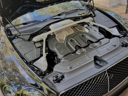 Used 2024 Bentley Continental GT V8 image 6