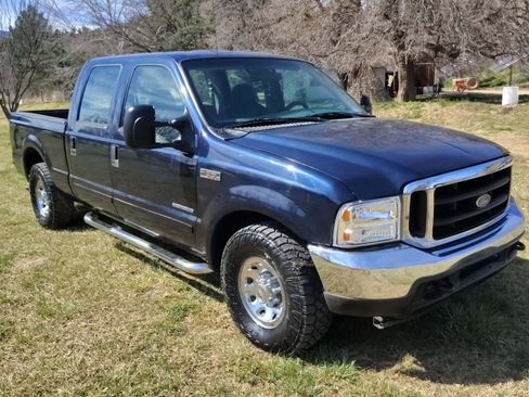Used 2002 Ford F250 Long Bed image 1